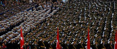 الجيش التركي يرفع الحظر عن الحجاب لأول مرة منذ 93 عاماً 