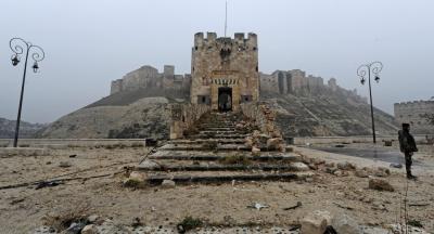 حلب تفتح ابوابها ومعالهما التاريخية بأول فوج سياحي يطوف المدينة القديمة 