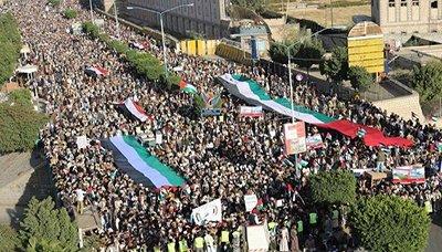  - شهدت العاصمة صنعاء اليوم مسيرة جماهيرية تضامنا مع الشعب الفلسطيني في الذكرى المئوية لوعد بلفور المشئوم والتأكيد على خيار